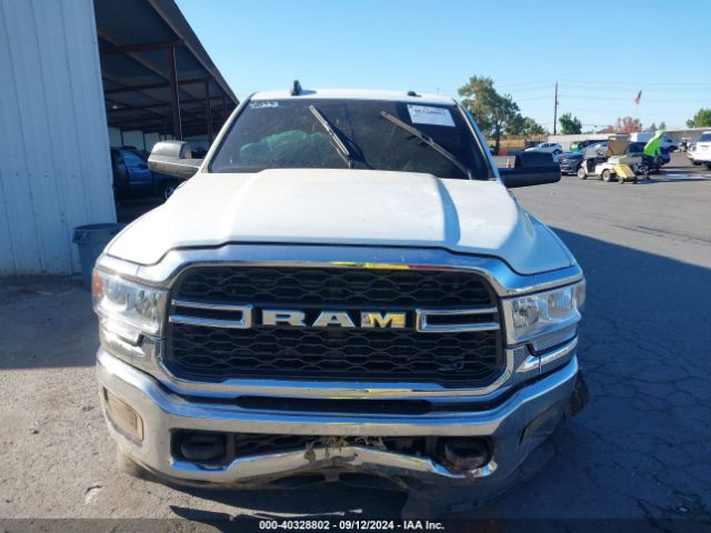 3C6UR5CL1NG391647 RAM 2500 Tradesman  4x4 6'4 Box