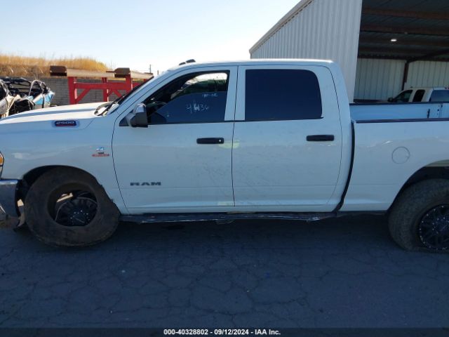 3C6UR5CL1NG391647 RAM 2500 Tradesman  4x4 6'4 Box