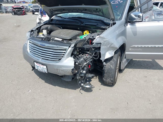 2C4RC1CG5GR271424 Chrysler Town & Country Touring-l