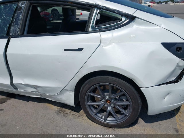 2023 TESLA MODEL 3 5YJ3E1EA3PF563996 Photo 5