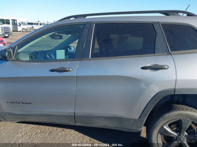 1C4PJLAB4HW641156 Jeep Cherokee Altitude Fwd