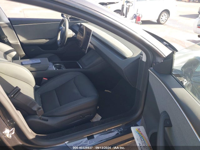 2024 TESLA MODEL 3 5YJ3E1EA3RF741697 Photo 4
