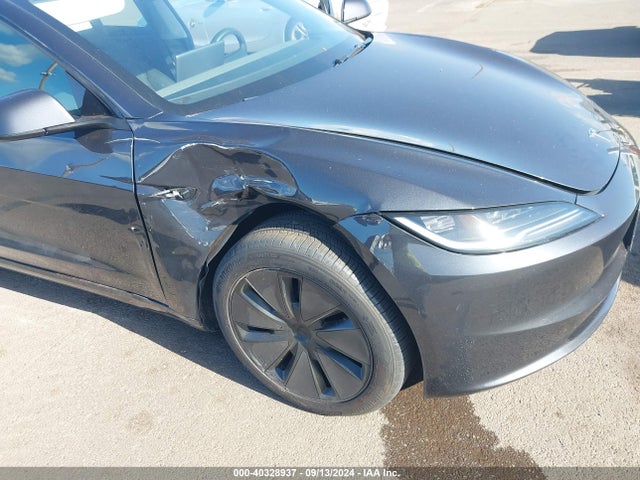 2024 TESLA MODEL 3 5YJ3E1EA3RF741697 Photo 5