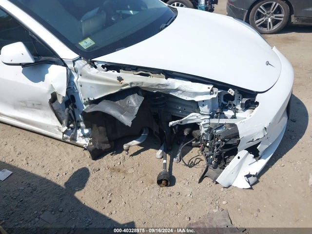 2021 TESLA MODEL 3 5YJ3E1EB5MF960596 Photo 5