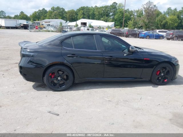 ZARFAEDN0H7550026 Alfa Romeo Giulia Awd