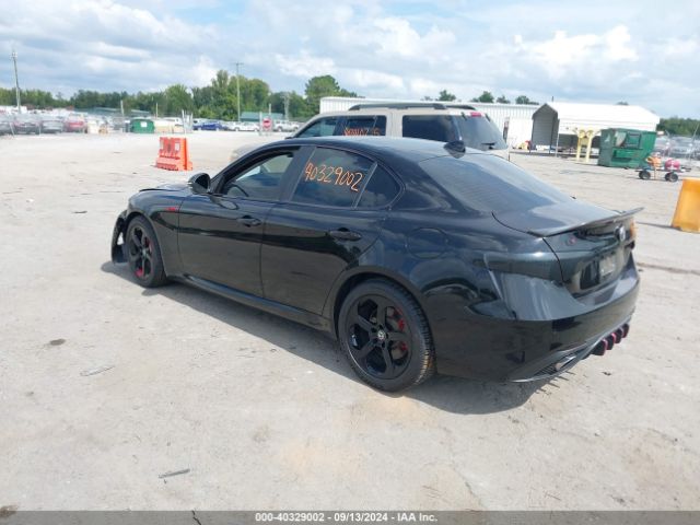 ZARFAEDN0H7550026 Alfa Romeo Giulia Awd