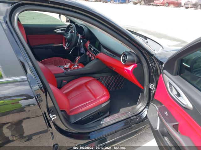 ZARFAEDN0H7550026 Alfa Romeo Giulia Awd