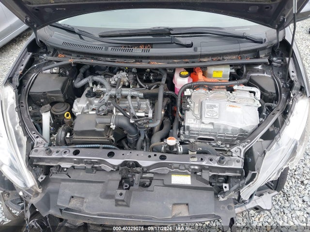 Toyota Prius C Four 2016 JTDKDTB31G1136387 Image 10