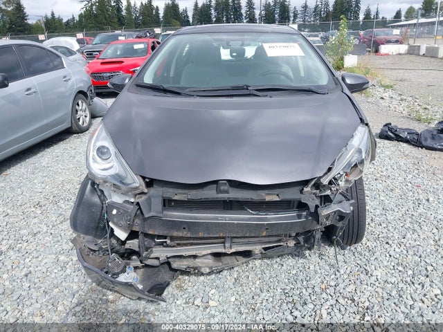 Toyota Prius C Four 2016 JTDKDTB31G1136387 Image 13