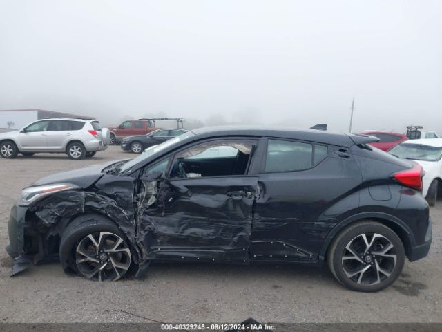 NMTKHMBX8MR130788 Toyota C-HR XLE