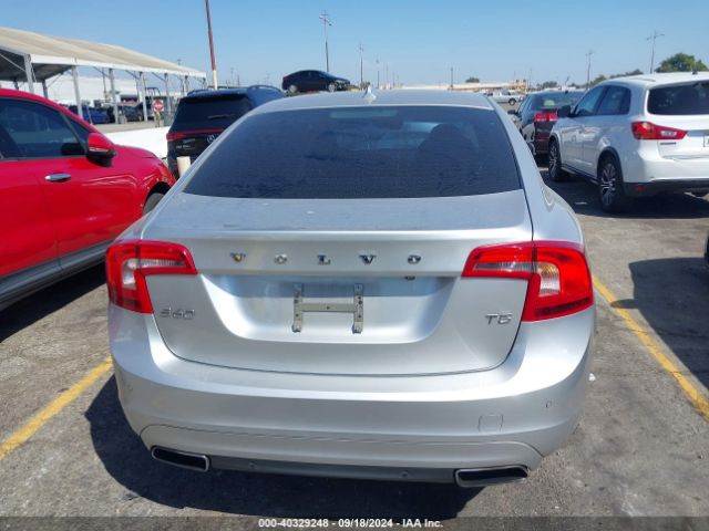 YV126MFK1F2361459 Volvo S60 T5 Premier