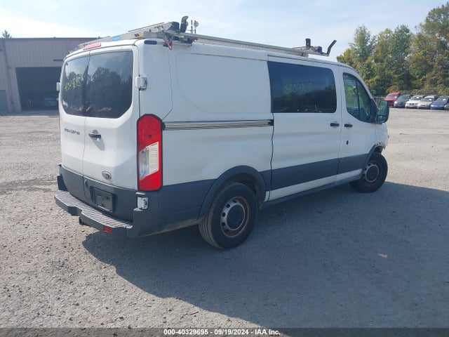 Ford Transit-150 2018 1FTYE1YM6JKB35703 Image 4