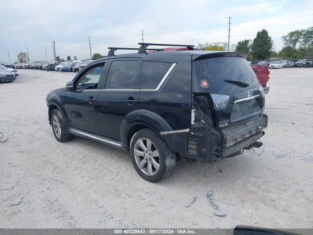 2013 MITSUBISHI OUTLANDER JA4JT5AX6DU012571 Photo 2