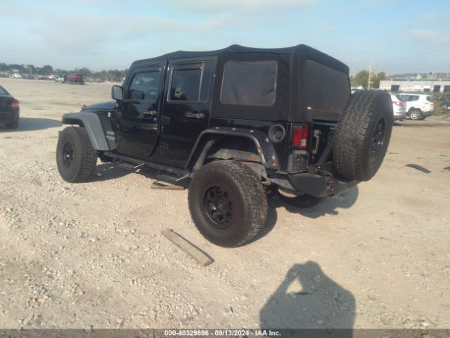 1C4BJWDG2HL710611 Jeep Wrangler Unlimited Sport 4x4