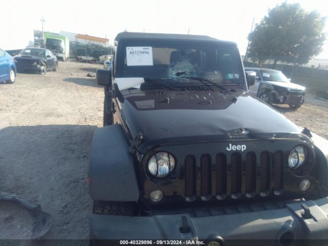 1C4BJWDG2HL710611 Jeep Wrangler Unlimited Sport 4x4