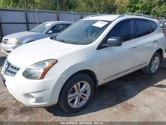 Nissan Rogue Select S 2015 JN8AS5MT5FW669150 Image 2