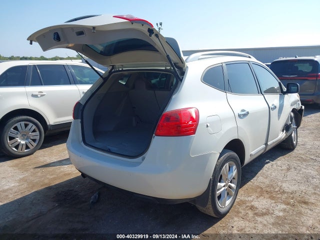 Nissan Rogue Select S 2015 JN8AS5MT5FW669150 Image 4