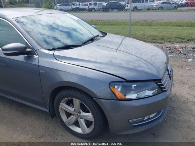 1VWAT7A34FC096569 Volkswagen Passat 1.8t Limited Edition