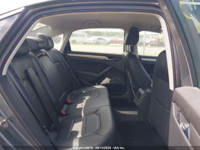 1VWAT7A34FC096569 Volkswagen Passat 1.8t Limited Edition