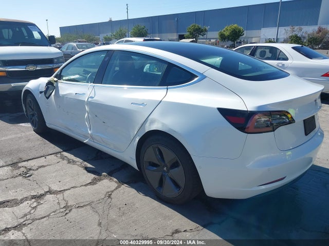 2020 TESLA MODEL 3 5YJ3E1EB8LF650344 Photo 2