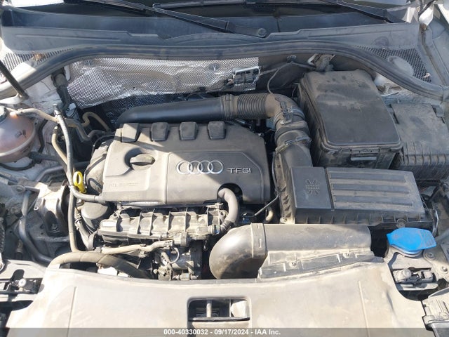 WA1BCCFS9JR007904 Audi Q3 2.0t Premium/2.0t Sport Premium