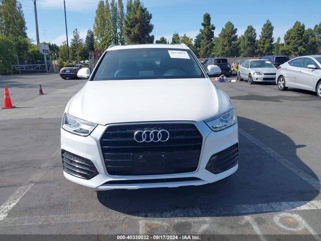 WA1BCCFS9JR007904 Audi Q3 2.0t Premium/2.0t Sport Premium