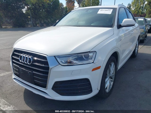 WA1BCCFS9JR007904 Audi Q3 2.0t Premium/2.0t Sport Premium