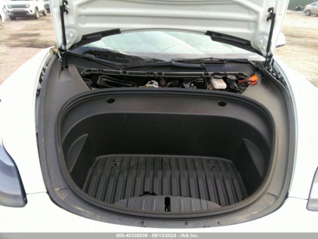 5YJ3E1EA2NF286884 Tesla MODEL 3