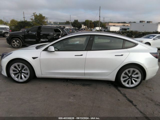 5YJ3E1EA2NF286884 Tesla MODEL 3