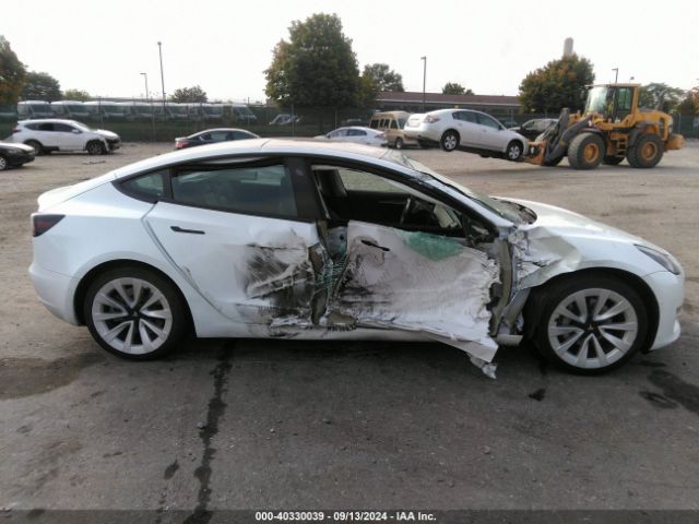 5YJ3E1EA2NF286884 Tesla MODEL 3