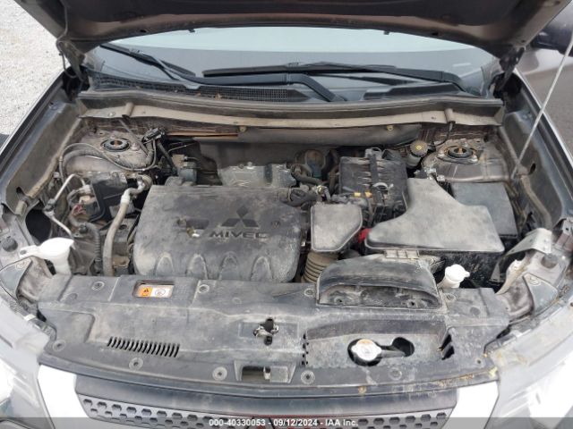 JA4AD2A38KZ006649 Mitsubishi Outlander Es