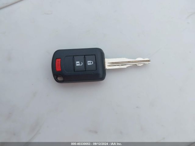 JA4AD2A38KZ006649 Mitsubishi Outlander Es