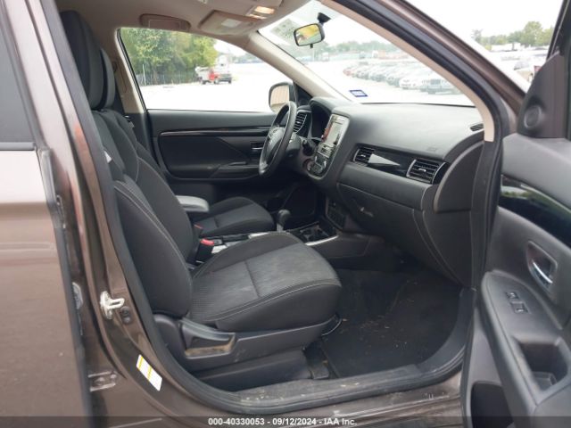 JA4AD2A38KZ006649 Mitsubishi Outlander Es