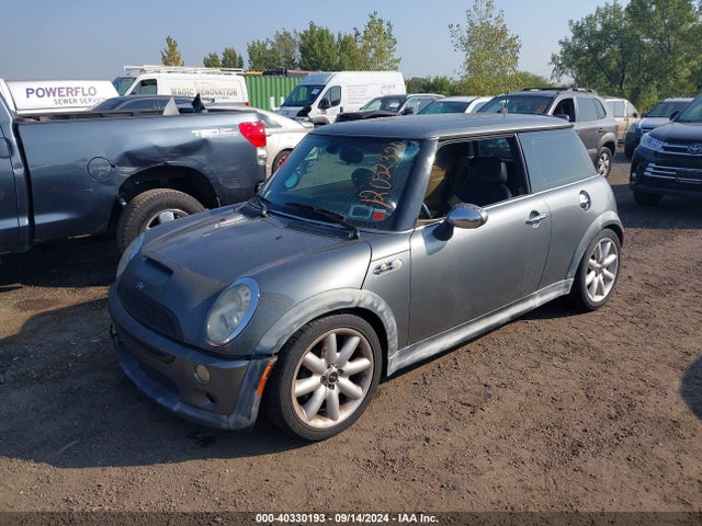 2005 MINI COOPER S WMWRE33545TL13816 Photo 1
