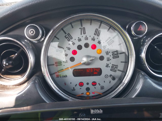 2005 MINI COOPER S WMWRE33545TL13816 Photo 6
