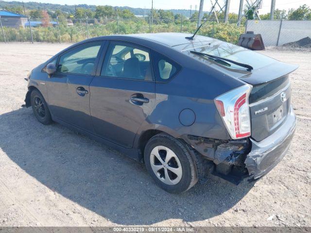 JTDKN3DU0E1736902 Toyota Prius Three