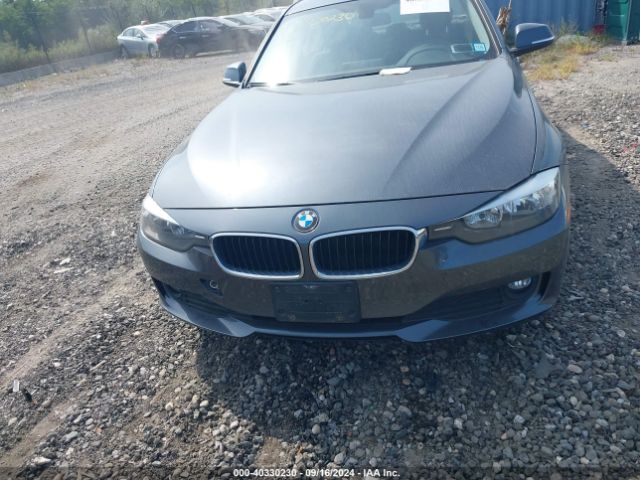 WBA3C3C5XEF987138 BMW 320i Xdrive
