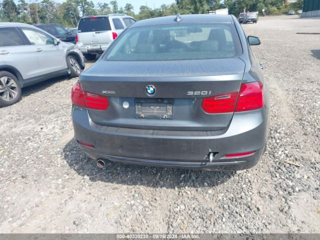 WBA3C3C5XEF987138 BMW 320i Xdrive