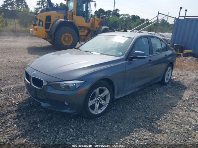 WBA3C3C5XEF987138 BMW 320i Xdrive