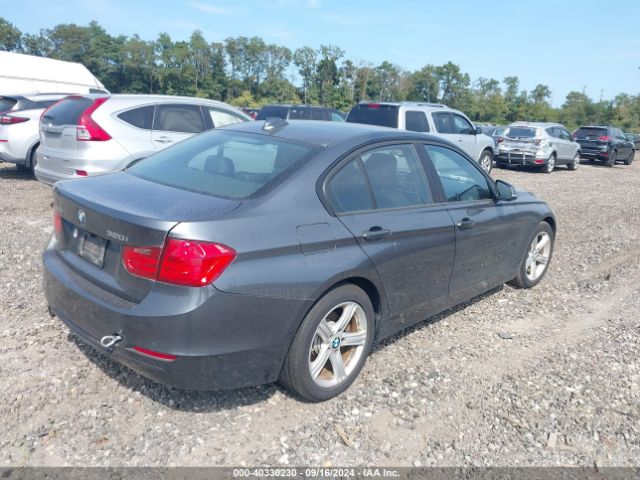 WBA3C3C5XEF987138 BMW 320i Xdrive