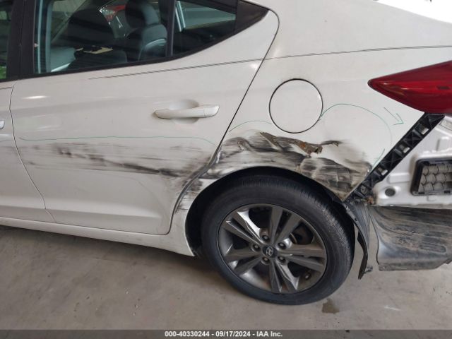 5NPD84LFXJH260279 Hyundai ELANTRA SEL