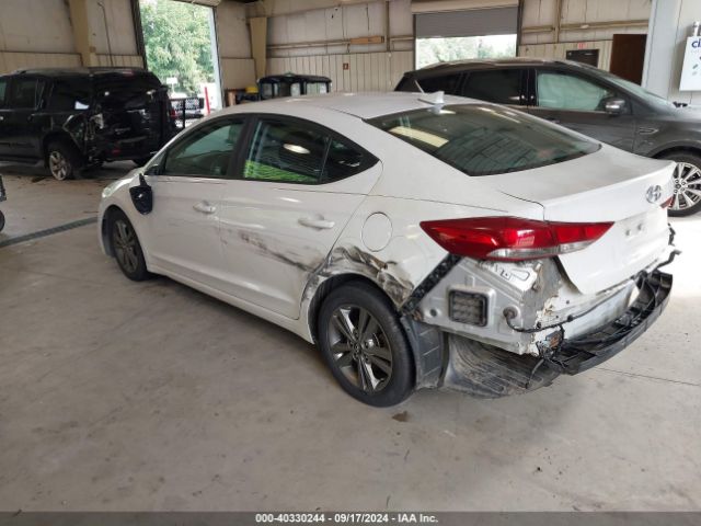 5NPD84LFXJH260279 Hyundai ELANTRA SEL