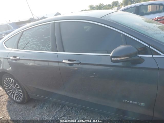 3FA6P0RU4JR207204 Ford Fusion Hybrid Titanium