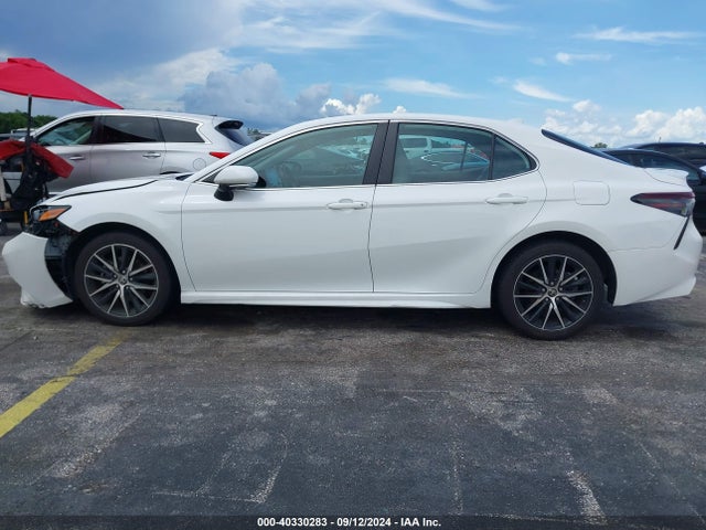 Toyota CAMRY SE 2022 4T1G11AK6NU644700 Image 14