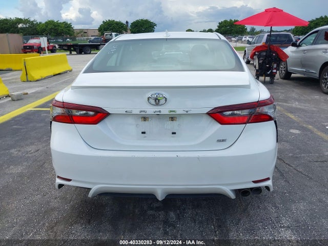 Toyota CAMRY SE 2022 4T1G11AK6NU644700 Image 16