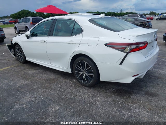 Toyota CAMRY SE 2022 4T1G11AK6NU644700 Image 3