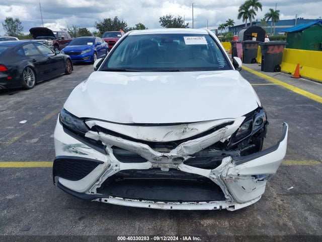 Toyota CAMRY SE 2022 4T1G11AK6NU644700 Image 6