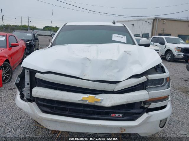 1GCVKREC4JZ300905 Chevrolet Silverado 1500 2lt