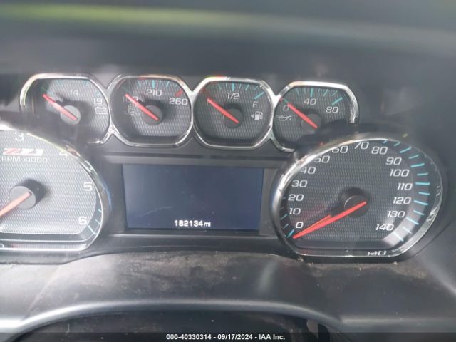 1GCVKREC4JZ300905 Chevrolet Silverado 1500 2lt
