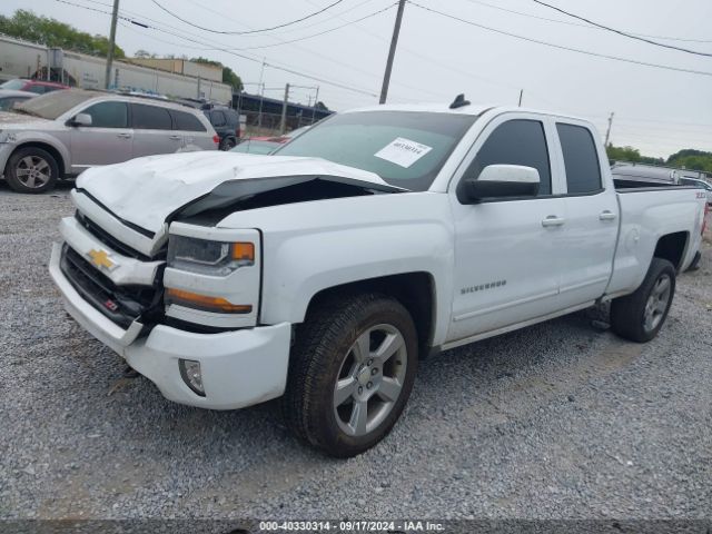 1GCVKREC4JZ300905 Chevrolet Silverado 1500 2lt